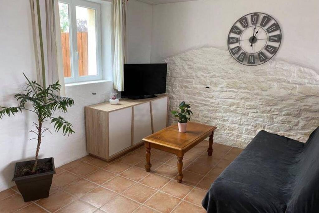 Gîte du Bois Pennier, au calme , à 15 km des plages du Débarquement Picauville Esterno foto